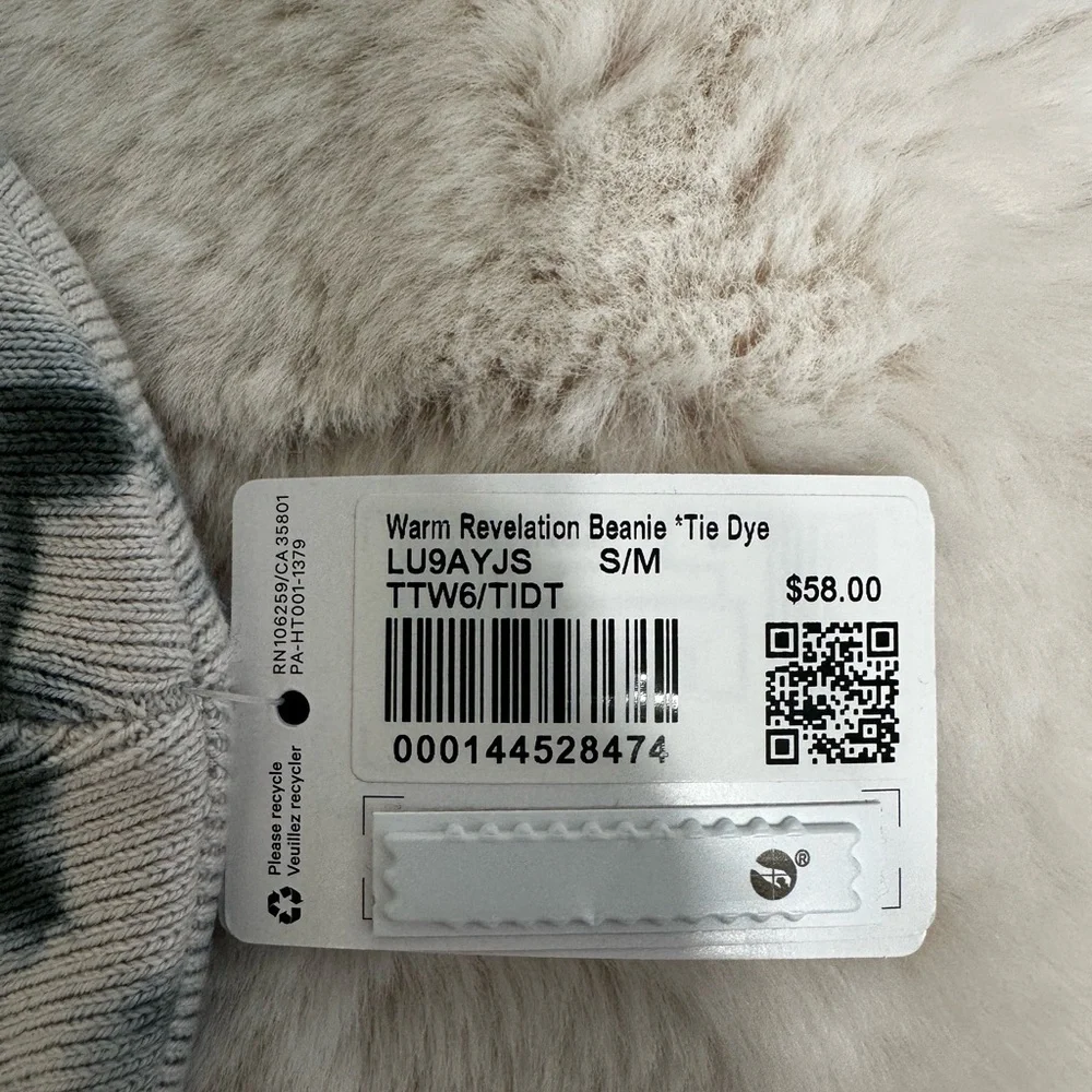 lululemon athletica green Tie-Dye Beanie